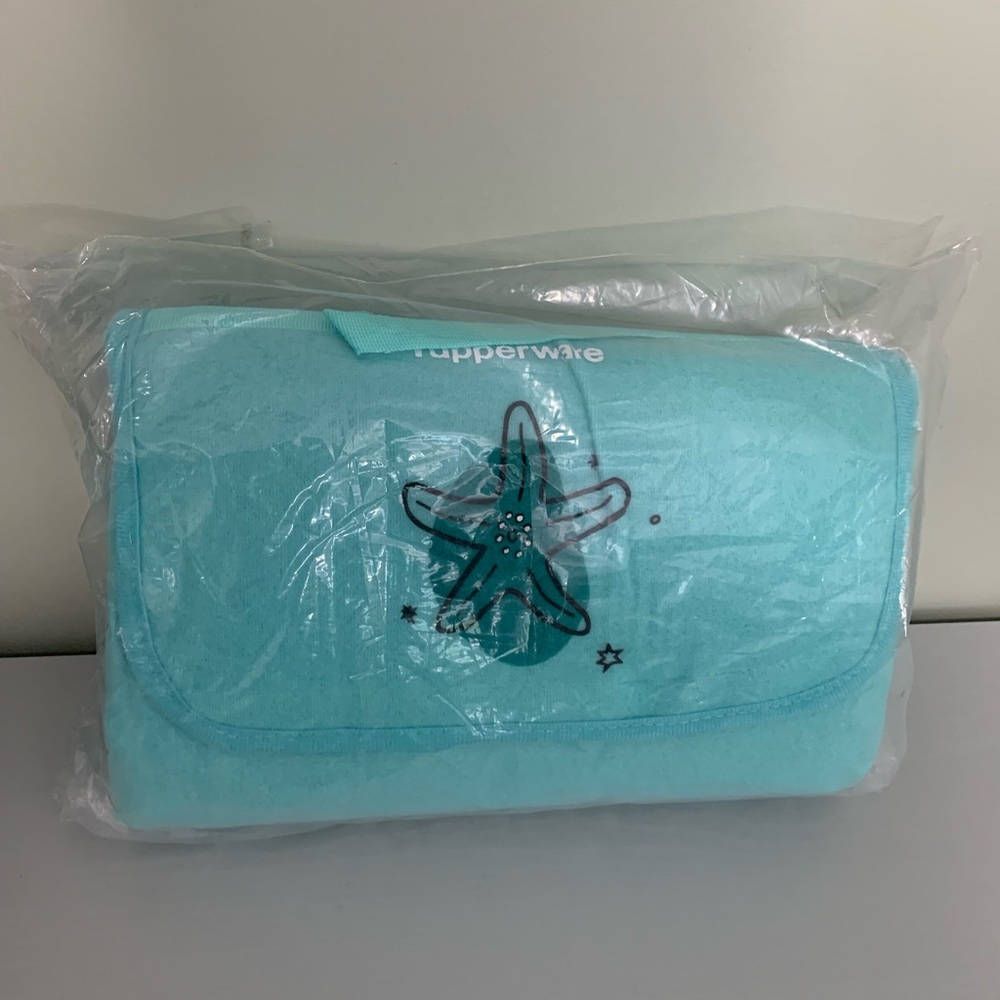 Tupperware Beach Picnic Blanket Mat New